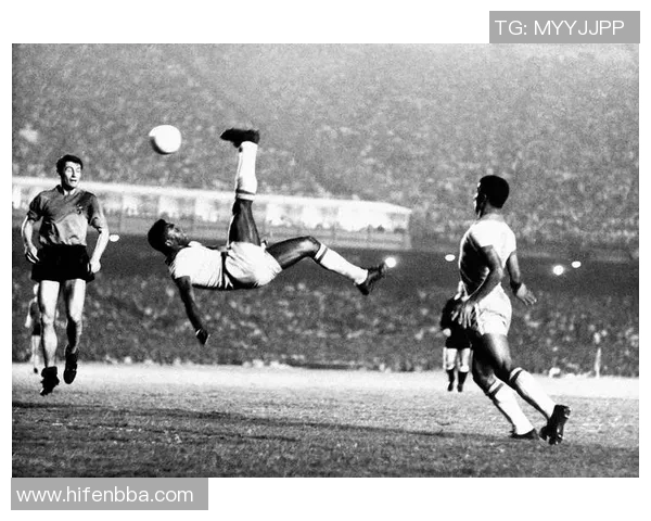 贝利领衔世界足球历史球星排名传奇巅峰与后继者的荣耀较量 贝利领衔世界足球历史球星排名传奇巅峰与后继者的荣耀较量